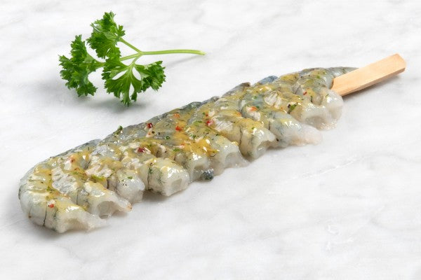 Garnelenspieß in Knoblauch